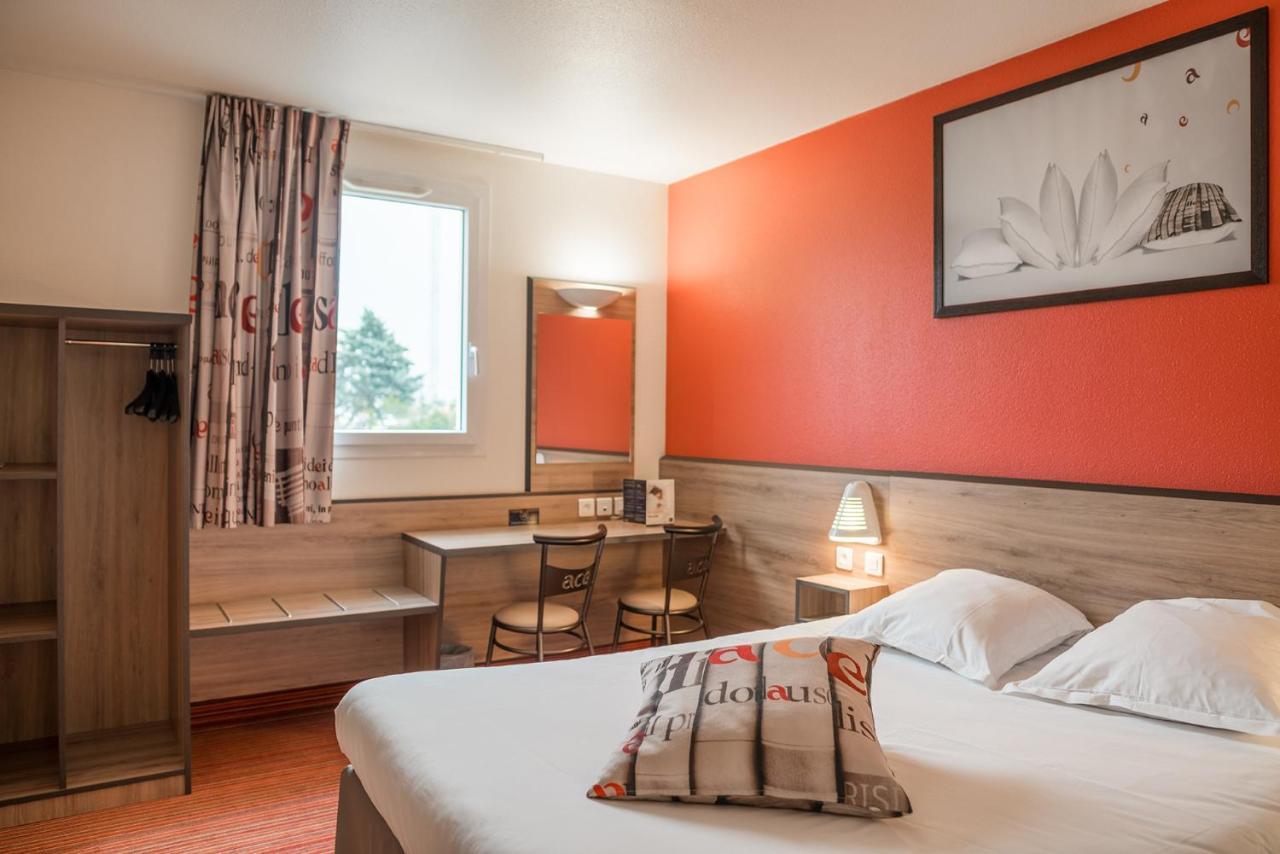 Le Coudray Ace Hotel Chartres מראה חיצוני תמונה