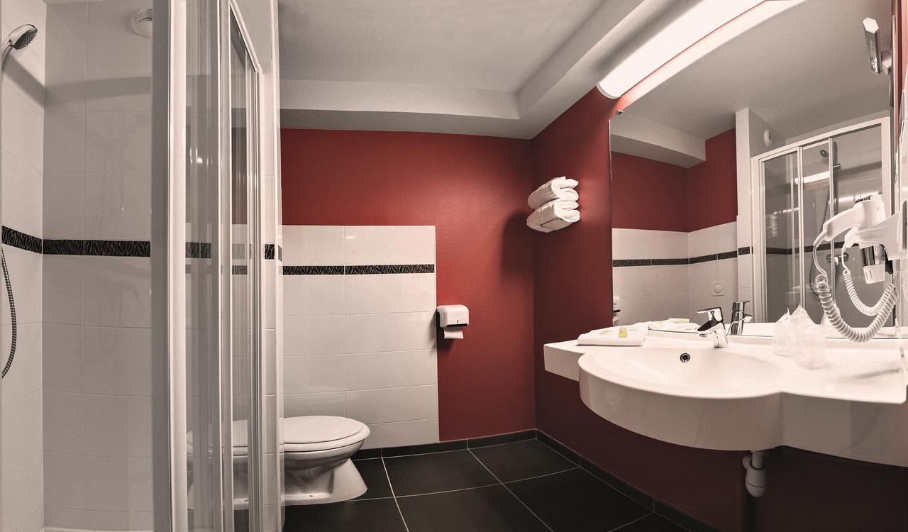 Le Coudray Ace Hotel Chartres מראה חיצוני תמונה